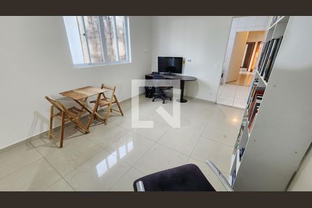 Sala de casa para alugar com 3 quartos, 100m² em Estuário, Santos