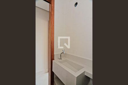 Lavabo de casa à venda com 3 quartos, 145m² em Parque Maria Domitila, São Paulo