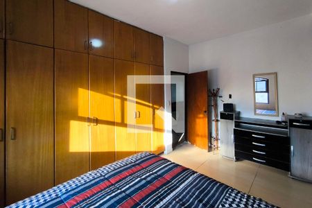 Quarto 1 de casa à venda com 4 quartos, 300m² em Cidade Santos Dumont, Jundiaí