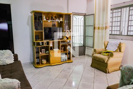 Sala de casa para alugar com 1 quarto, 273m² em Jardim Isis, Cotia