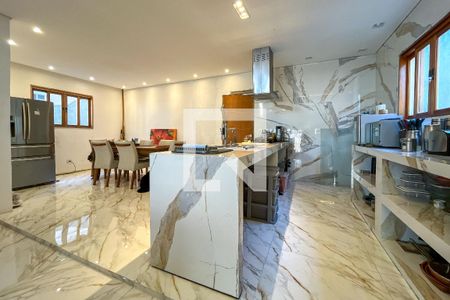 Cozinha 1 de casa à venda com 5 quartos, 270m² em Vila Arcadia, São Paulo