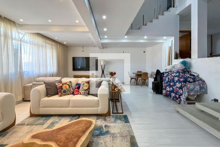 Sala 1 de casa à venda com 5 quartos, 270m² em Vila Arcadia, São Paulo