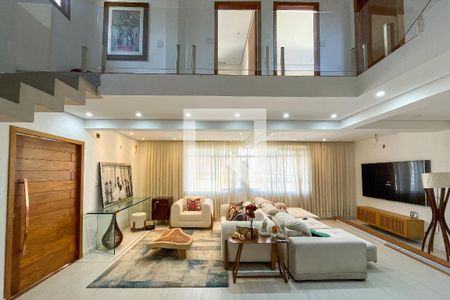 Sala 1 de casa à venda com 5 quartos, 270m² em Vila Arcadia, São Paulo