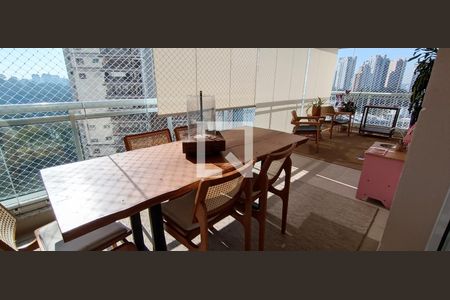 Varanda da Sala de apartamento à venda com 4 quartos, 200m² em Vila Andrade, São Paulo