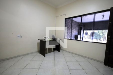 Sala de casa à venda com 4 quartos, 166m² em Condomínio Maracanã, Santo André