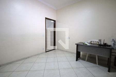 Sala de casa à venda com 4 quartos, 166m² em Condomínio Maracanã, Santo André