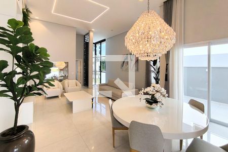 Sala de casa de condomínio à venda com 3 quartos, 254m² em , Jundiaí