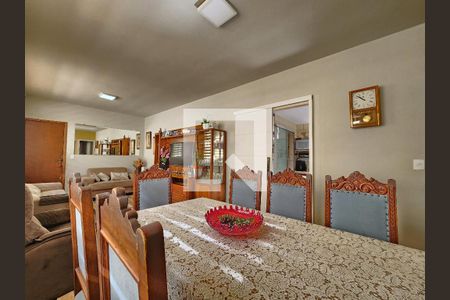 Sala de apartamento à venda com 3 quartos, 122m² em Santo Antônio, Belo Horizonte