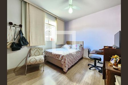 Quarto 1 de apartamento à venda com 3 quartos, 122m² em Santo Antônio, Belo Horizonte