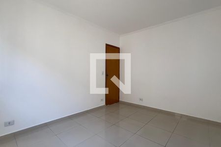 Quarto 1 de apartamento à venda com 2 quartos, 60m² em Jardim Cocaia, Guarulhos