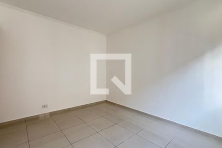 Quarto 1 de apartamento à venda com 2 quartos, 60m² em Jardim Cocaia, Guarulhos