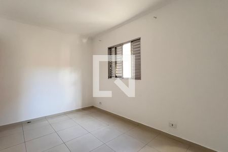 Quarto 2 de apartamento à venda com 2 quartos, 60m² em Jardim Cocaia, Guarulhos