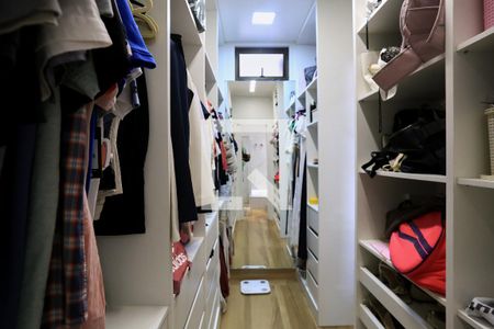 Closet da suíte de casa à venda com 3 quartos, 190m² em Cachoeirinha, Belo Horizonte