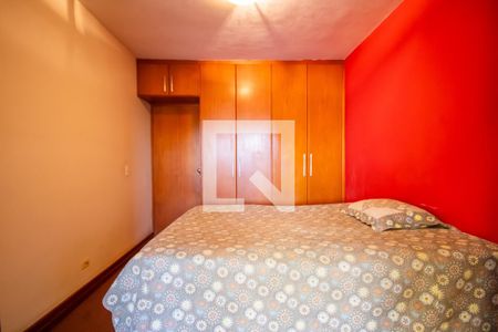 Quarto 1 de casa à venda com 4 quartos, 208m² em Quitaúna, Osasco