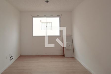 Sala de apartamento para alugar com 2 quartos, 42m² em Rubem Berta, Porto Alegre