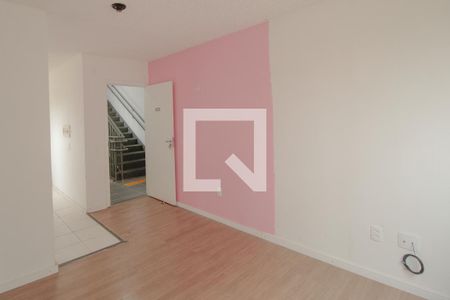 Sala de apartamento para alugar com 2 quartos, 42m² em Rubem Berta, Porto Alegre