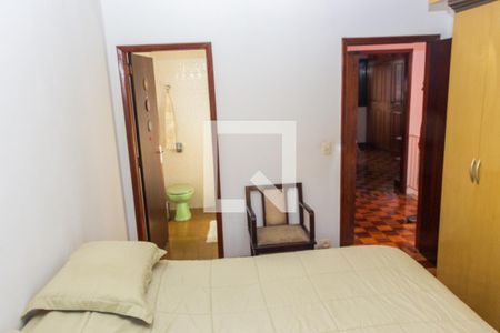 Suíte de casa para alugar com 3 quartos, 336m² em Jardim dos Lagos, São Paulo