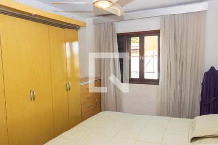 Suíte de casa para alugar com 3 quartos, 336m² em Jardim dos Lagos, São Paulo