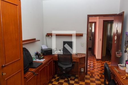 Quarto 1 de casa para alugar com 3 quartos, 336m² em Jardim dos Lagos, São Paulo