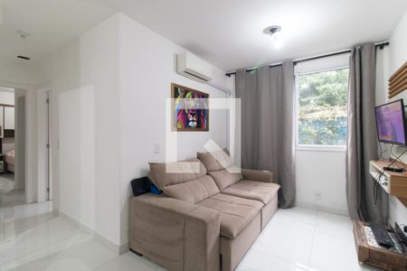 Sala de apartamento à venda com 3 quartos, 65m² em Cavalhada, Porto Alegre