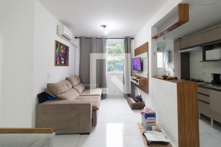 Sala de apartamento à venda com 3 quartos, 65m² em Cavalhada, Porto Alegre