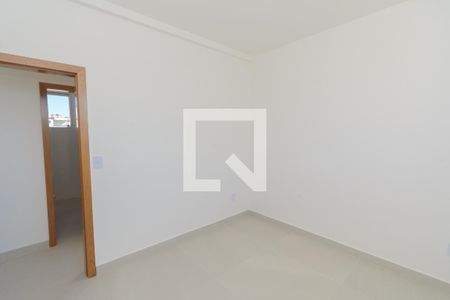 Quarto de apartamento à venda com 3 quartos, 130m² em Novo Riacho, Contagem