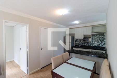 Sala de apartamento para alugar com 3 quartos, 61m² em Vila Marieta, Campinas