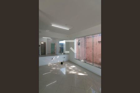 Sala de casa à venda com 3 quartos, 200m² em Novo Glória, Belo Horizonte