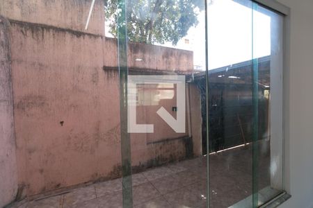 Vista Sala de casa à venda com 3 quartos, 200m² em Novo Glória, Belo Horizonte