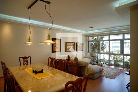 Sala de apartamento à venda com 3 quartos, 210m² em Icaraí, Niterói