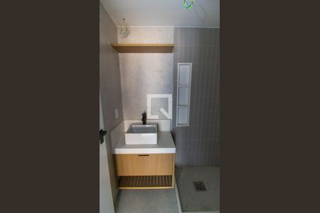 Banheiro de kitnet/studio à venda com 1 quarto, 32m² em Icaraí, Niterói
