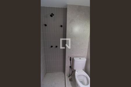 Banheiro de kitnet/studio à venda com 1 quarto, 32m² em Icaraí, Niterói