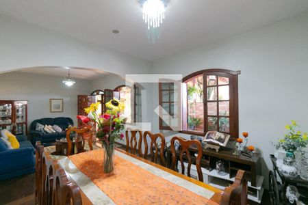 Sala de Jantar de casa à venda com 4 quartos, 420m² em Goiânia, Belo Horizonte