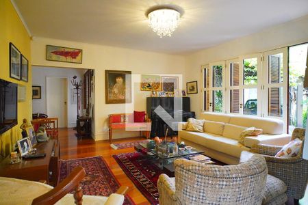 Sala de casa à venda com 5 quartos, 425m² em São João, Porto Alegre