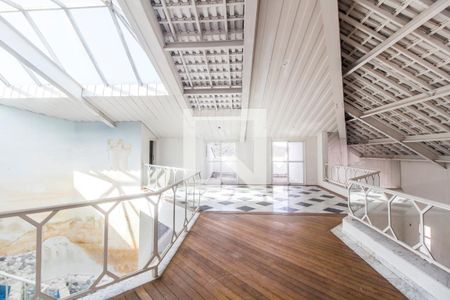 Sala de casa de condomínio para alugar com 6 quartos, 1700m² em Alphaville, Santana de Parnaíba