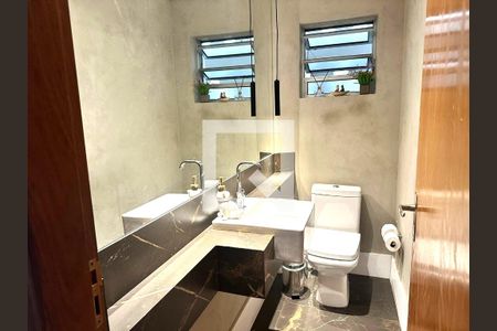 Casa de Condomínio à venda com 4 quartos, 144m² em Vila Paiva, São Paulo