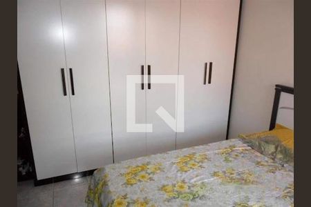Casa à venda com 2 quartos, 102m² em Jardim Cocaia, Guarulhos