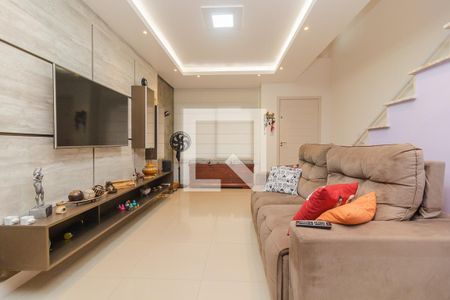 Sala de casa à venda com 2 quartos, 96m² em Guarujá, Porto Alegre