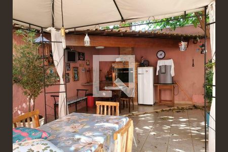 Casa à venda com 4 quartos, 360m² em Jardim das Paineiras, Campinas