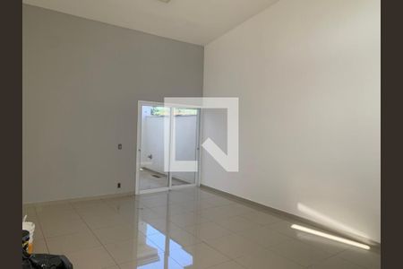 Casa à venda com 3 quartos, 179m² em Swiss Park, Campinas