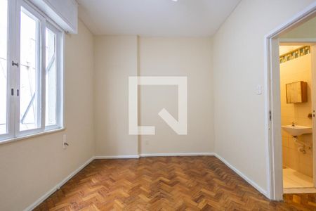 Quarto 1 de apartamento para alugar com 2 quartos, 72m² em Grajaú, Rio de Janeiro
