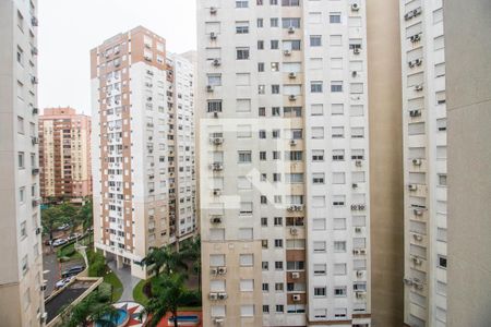 Vista de apartamento para alugar com 2 quartos, 69m² em Vila Ipiranga, Porto Alegre