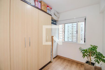 Quarto de apartamento para alugar com 2 quartos, 69m² em Vila Ipiranga, Porto Alegre