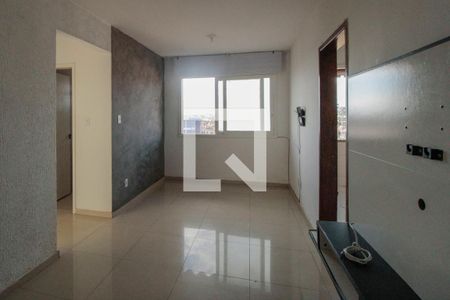 Sala de apartamento para alugar com 2 quartos, 90m² em Rubem Berta, Porto Alegre
