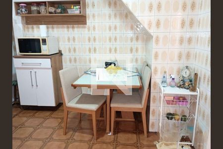 Casa à venda com 2 quartos, 95m² em Vila Tiradentes, São Paulo