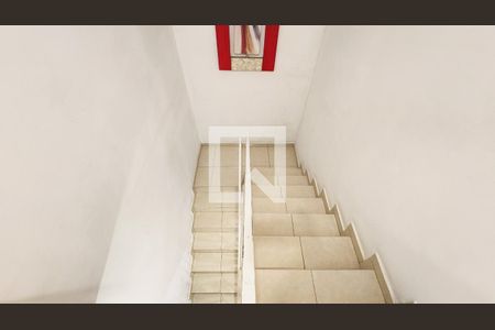 Escada de casa à venda com 2 quartos, 122m² em Vila Cidadania, Jundiaí