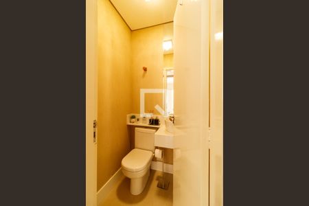 Lavabo de casa de condomínio à venda com 3 quartos, 130m² em Jardim Leonor Mendes de Barros, São Paulo