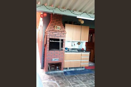 Casa à venda com 2 quartos, 125m² em Jardim Marek, Santo André