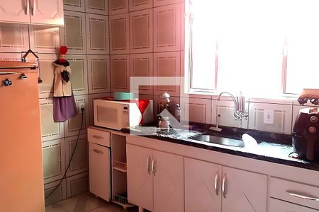 Casa à venda com 2 quartos, 125m² em Jardim Marek, Santo André