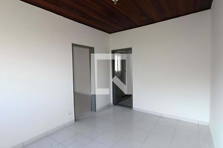 Casa para alugar com 1 quarto, 330m² em Vila Alto de Santo Andre, Santo André